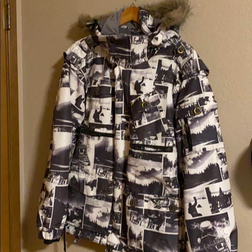 Empyre snowboard jacket men’s small